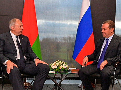 Премьеры России и Белоруссии зашли в тупик по ряду вопросов об интеграции, Путину и Лукашенко придется решать их самим
