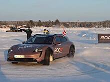 Porsche Taycan установил новый мировой рекорд по приготовлению «пончиков»