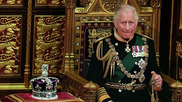Король Карл отказался почтить память Елизаветы II