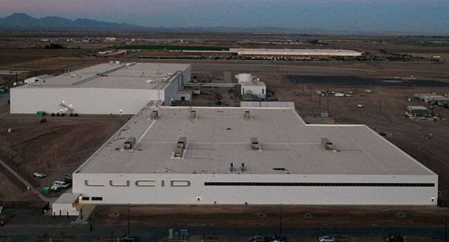 Lucid завершает строительство завода, планируя выпускать до 400 000 электромобилей в год