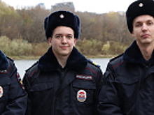 В Нижегородской области транспортные полицейские спасли утопавшего мужчину