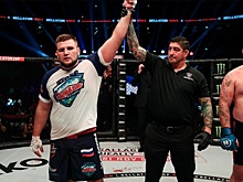 Bellator снова отменил бой российского бойца