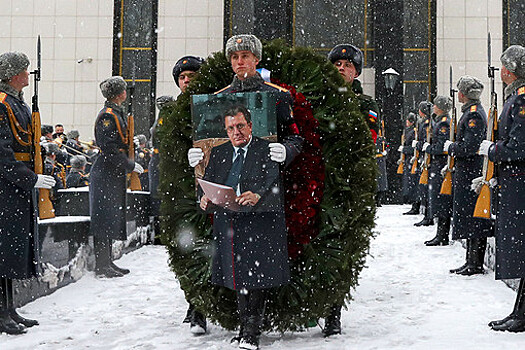 В Москве прощаются с бывшим вице-премьером РФ Приходько