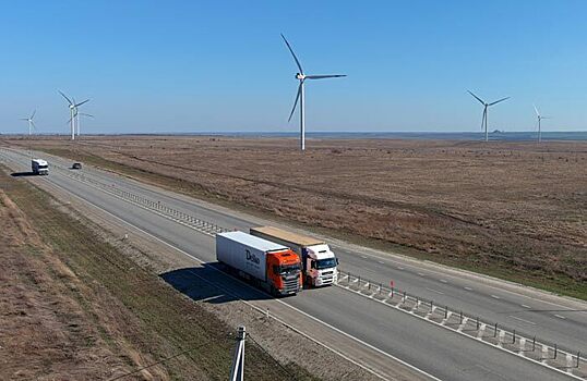 Российские дальнобойщики придумали, как обойти санкции и перевозить грузы по Европе