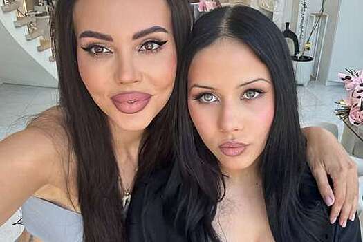 Блогерша Самойлова призналась дочери Ариеле, что месяцами думает о разводе