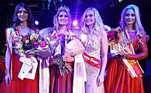 В купальниках станцевали 10 финалисток «Мисс Европа плюс-2018»