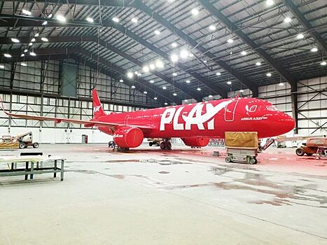 Потрясающий Airbus A321neo исландского перевозчика PLAY. Фото