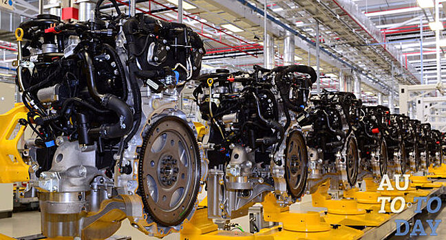 Jaguar начинает производство четырехцилиндровых двигателей