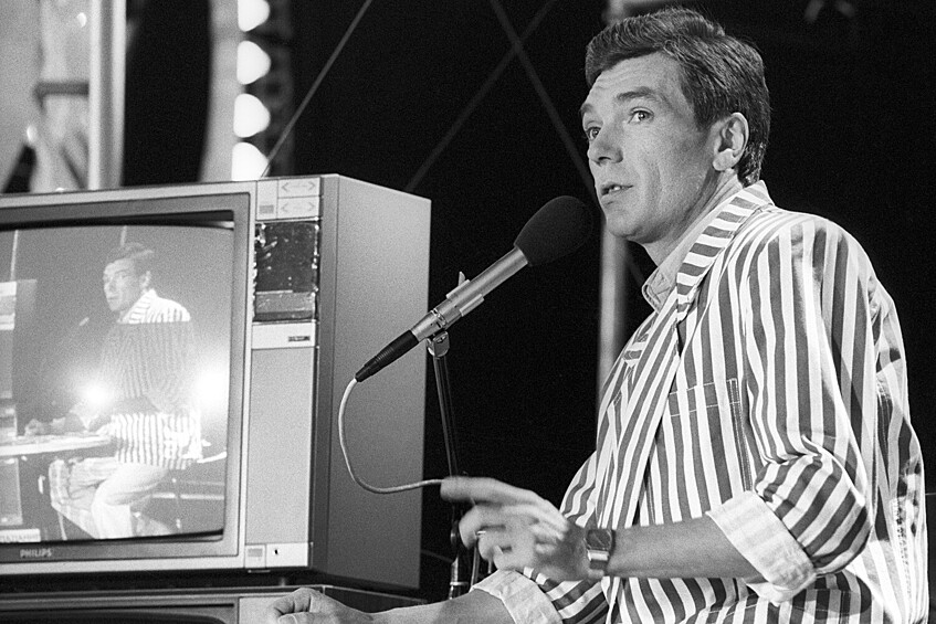Телеведущий Юрий Николаев на хит-параде ТАСС «Музыкальный Олимп», 1987 год