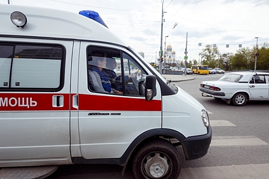 Полиция Екатеринбурга ищет очевидцев ДТП, в котором пострадал пешеход