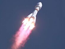 СМИ сообщили причину проблем со связью с запущенным с Восточного спутником