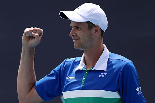 Хуркач выиграл первый титул на грунте, победив в турнире категории ATP-250 в Эшториле