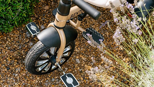 Bentley выпустила трехколесный велосипед