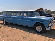 Посмотрите на семидверный туристический автобус на базе Chevrolet Suburban. Его продают за два миллиона рублей