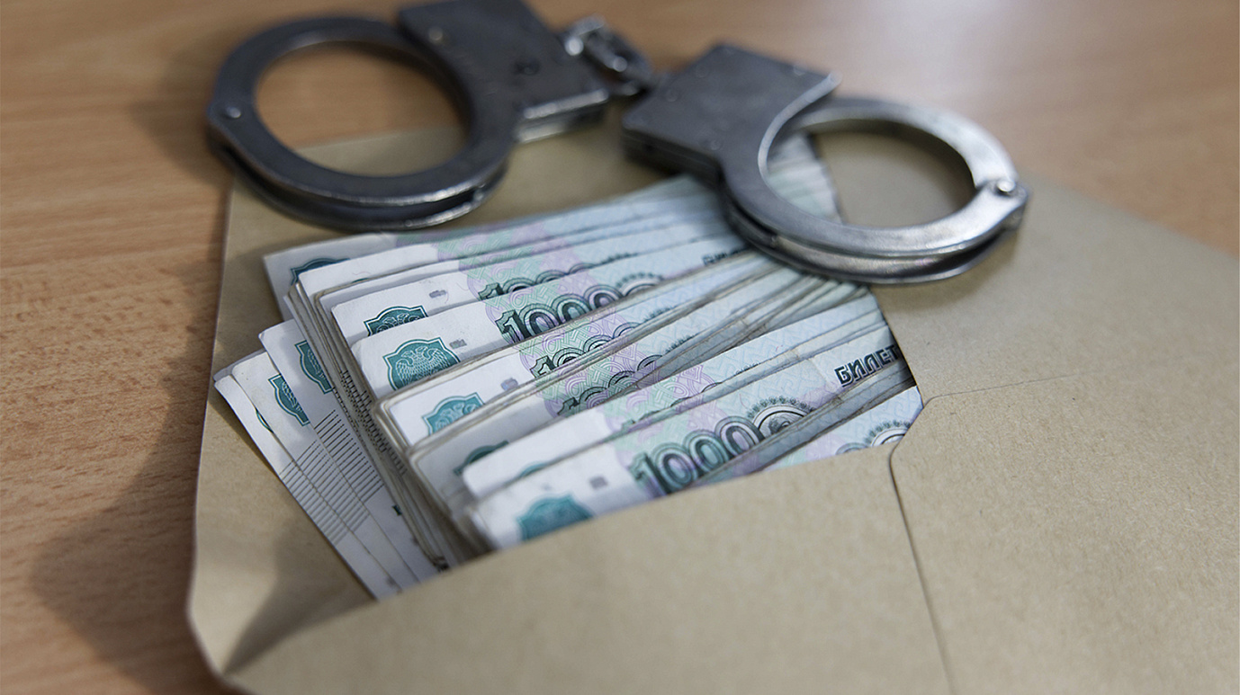 В Петербурге на взятке попался начальник военного представительства Минобороны