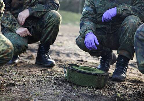 ВСУ сбросили мину на ремонтную бригаду в Херсонской области