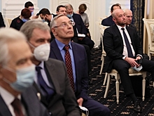 От 0 до 160 миллионов: сколько заработали в выборный год депутаты омского заксобрания