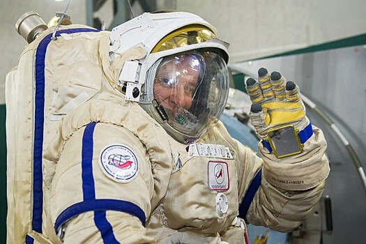 Двое россиян проведут на орбите Земли 200 дней