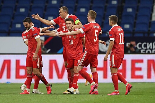 «Вернули нашу самооценку на место» - венгерские болельщики о матче против России