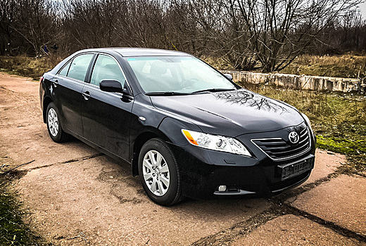 Посмотрите на идеальную Toyota Camry 40 с крошечным пробегом