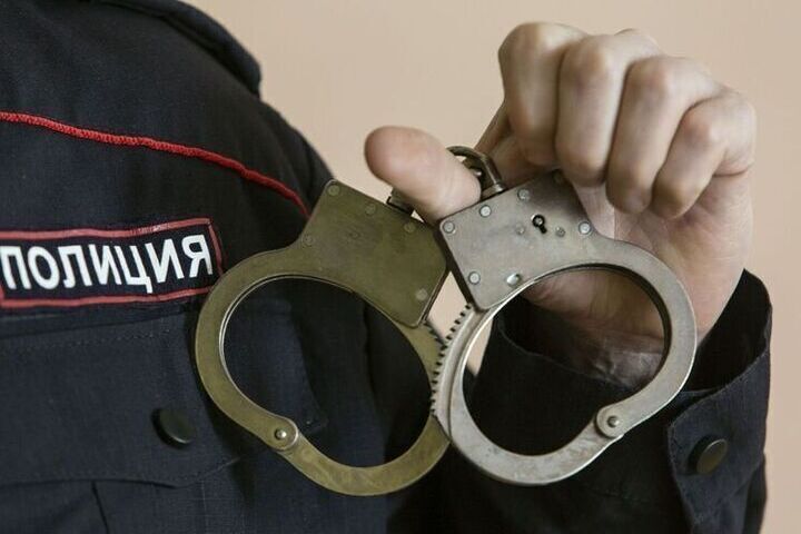 Полиция накрыла нелегалов на стройке в центре Петербурга