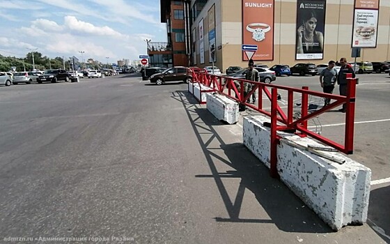Рязанские автомобилисты возмутились будущим ограничением парковки около ТРЦ «Премьер»