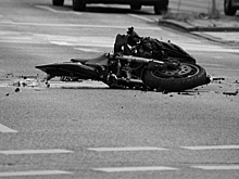 В Воронеже мотоциклист разбился насмерть в ДТП с легковушкой