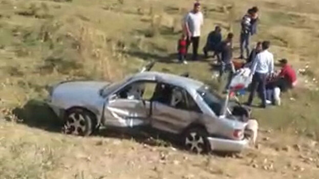 Лобовое столкновение двух авто под Кантом — видео с места ДТП