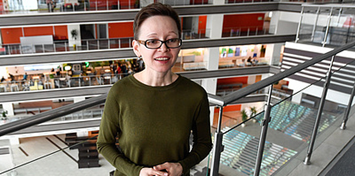 От мала до велика: "Курочка ряба" и "Каша из топора" в прочтении Яхиной и Тутты Ларсен