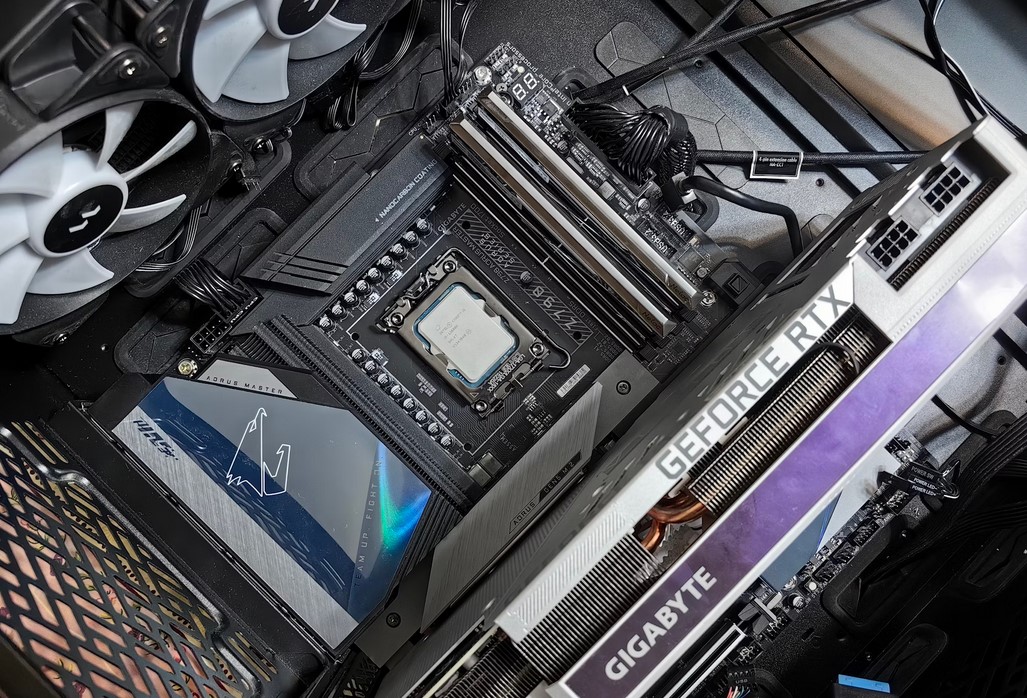 Чем полезным можно занять свободный порт PCIe