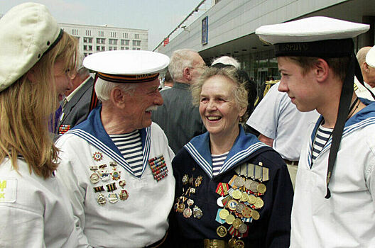 Морская душа России: 19 августа отмечают День тельняшки