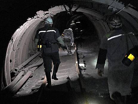 Работу крупнейшей шахты России остановили