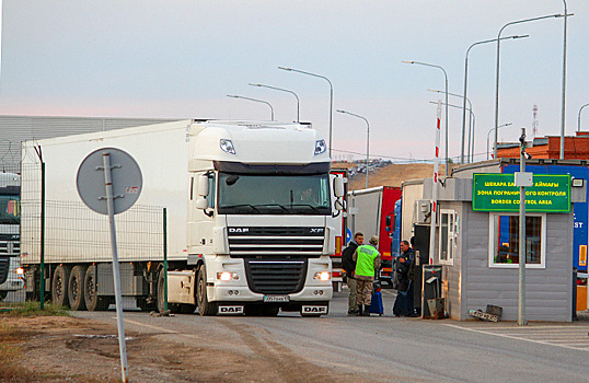 Казахстан может урезать России параллельный импорт