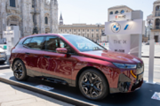 Новый электромобиль от BMW не прошёл «лосиный тест». Видео