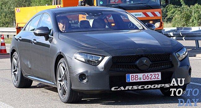 Гибридный спортивный седан Mercedes-AMG CLS53 официально представят в Детройте