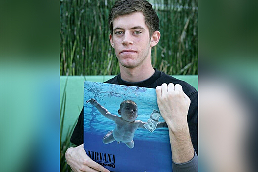 Ребенок с обложки альбома Nirvana подал в суд на группу