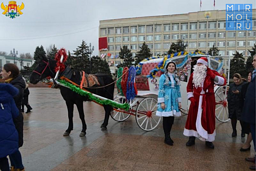 В новогодних гуляниях Махачкалы приняло участие 150 тысяч человек