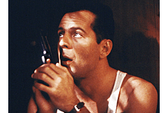 Россияне назвали "самые мужские" зарубежные кинокартины