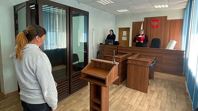 Россиянка избила знакомую, которую изнасиловал ее супруг