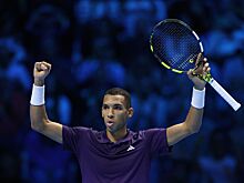 Итоговый турнир ATP 2025: Янник Синнер переиграл Бена Шелтона, Феликс Оже-Альяссим выбил Александра Зверева