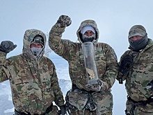 Флаг РФ и Знамя Победы поднимут на вершины Эвереста и Дхаулагири в честь 9 Мая