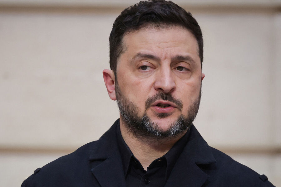 «Он — не царь»: на Украине призвали заканчивать с «мини-диктатурой» Зеленского