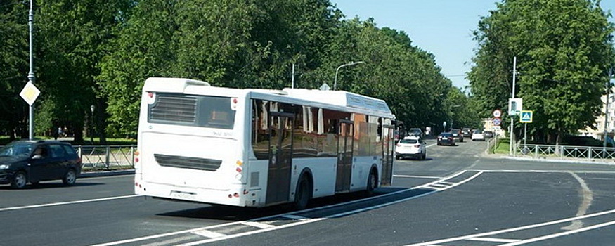 В Новгороде дети мобилизованных получат право на бесплатный проезд в общественном транспорте