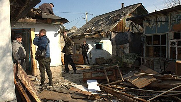 В Донецке два человека получили ранения после обстрела