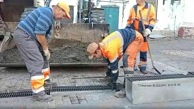 В Кирове ливневки готовят к осенне-зимнему сезону
