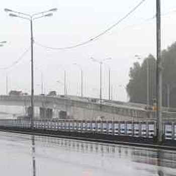 На Калужском шоссе автомобиль скорой загорелся после ДТП