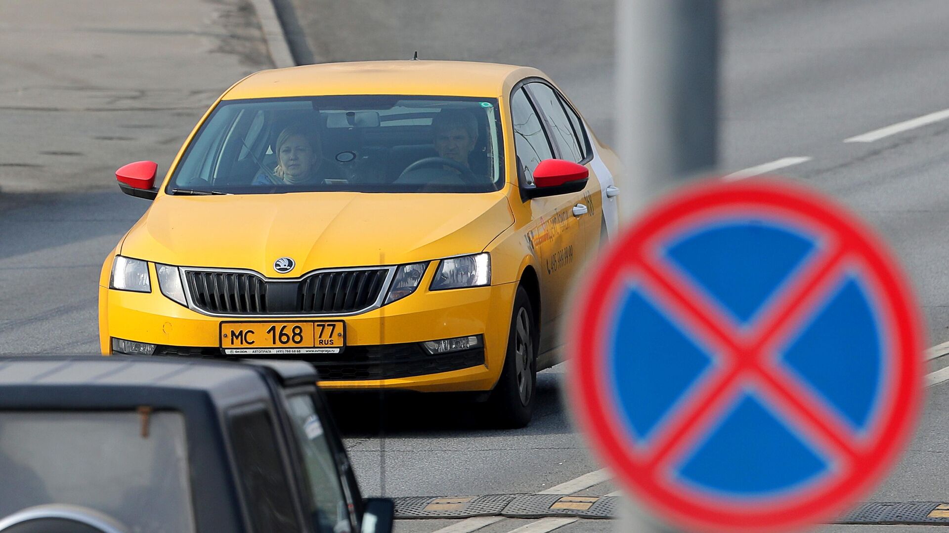 Екатеринбурженка обокрала водителя «Яндекс Такси» во время поездки