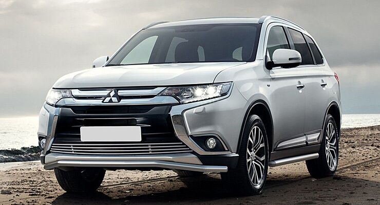Mitsubishi Outlander снова получил "черную" спецверсию в России :: Autonews