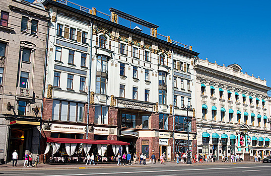 Невский проспект останется без летних веранд