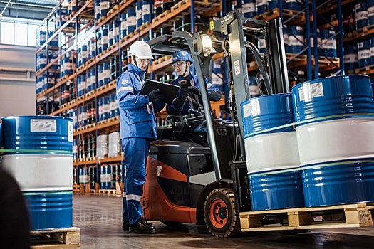 В Иркутскую область будут поставляться омские моторные масла